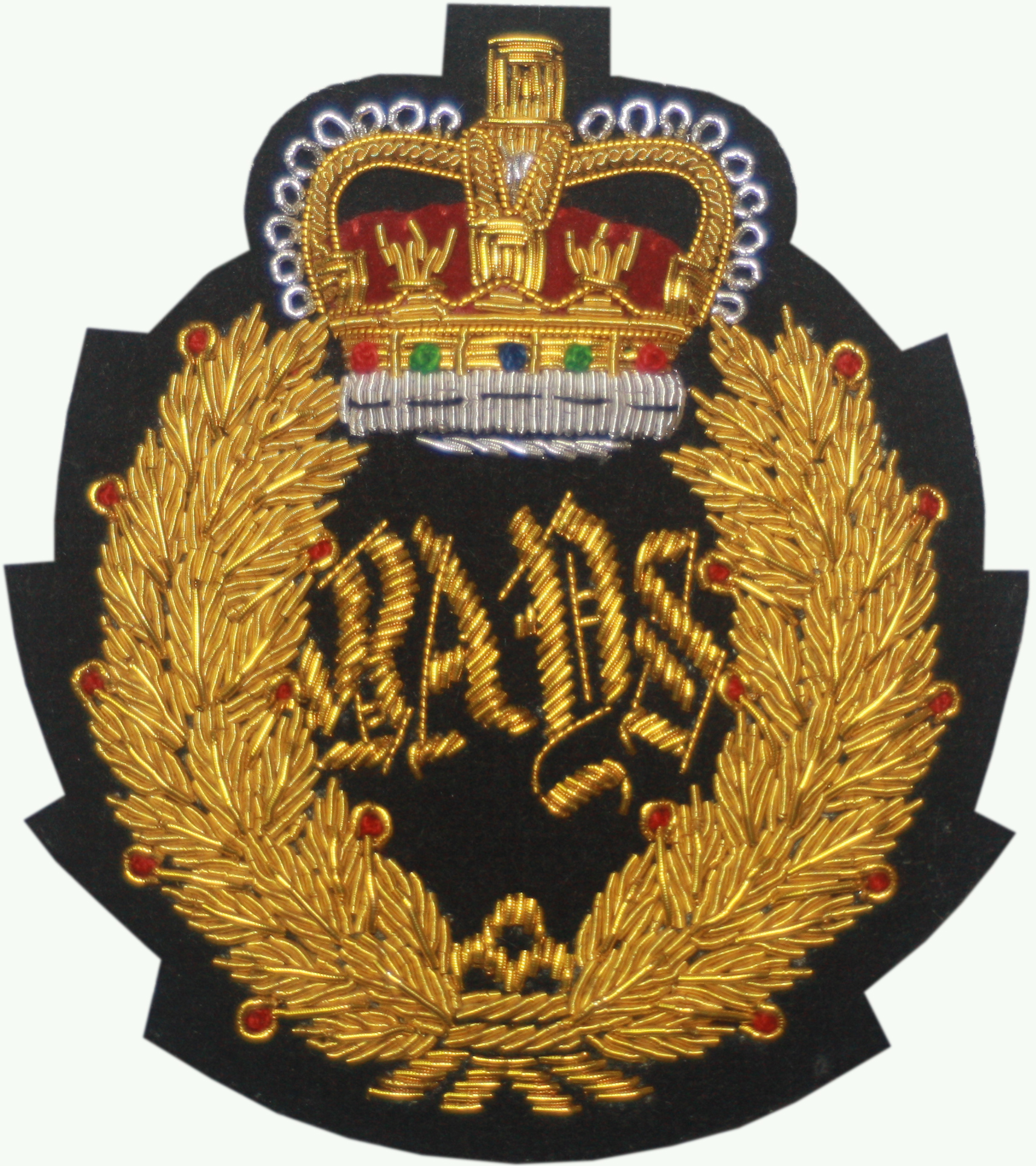 The Queens Bays Regiment QC Classic Cap Badge9cm